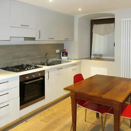 Edy 400w Apartamento Valpelline